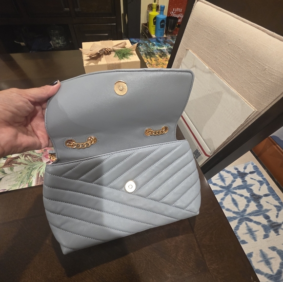 Tory Burch Kira Chevron Small Leather Shoulder Bag Rainwater Blue - Picture 15 of 16